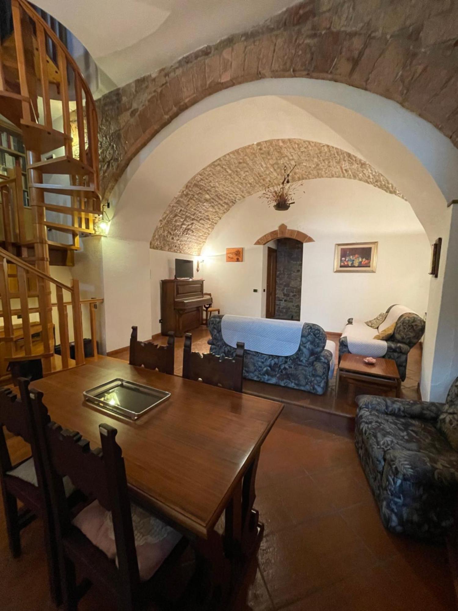 Happy House - Porta San Giacomo Διαμέρισμα Ασίζη Εξωτερικό φωτογραφία
